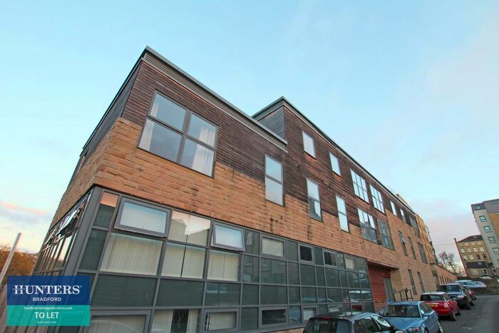 1 Bedroom Property To Rent In Salem Street, Bradford, BD1