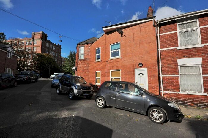 2 Bedroom Flat To Rent In Kitchener Street, York, YO31
