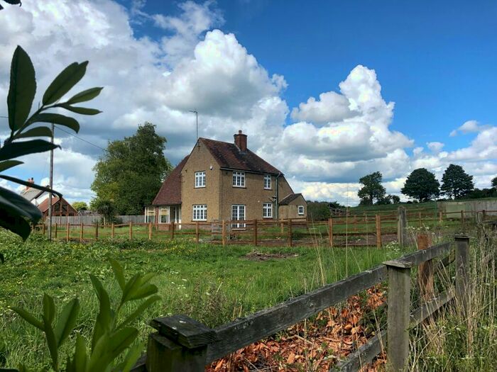 3 Bedroom House To Rent In Bidwell, Dunstable, LU5