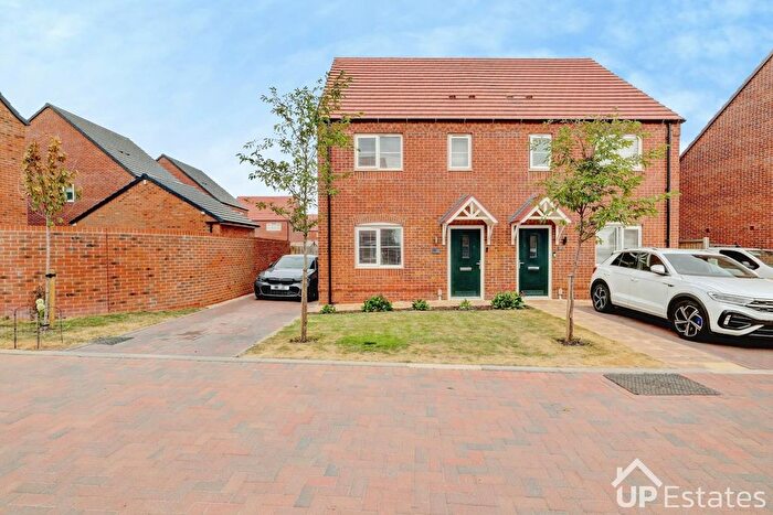 3 Bedroom Semi Detached House For Sale In Queenborough Road, Allesley, Coventry, CV5