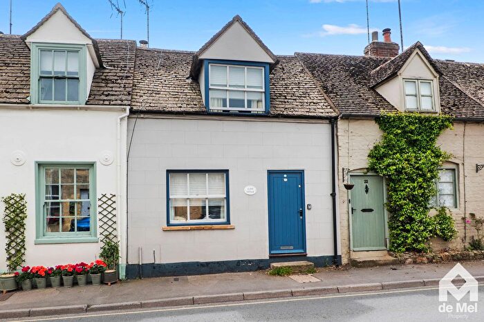 2 Bedroom Terraced House For Sale In Gloucester Street, Winchcombe, GL54