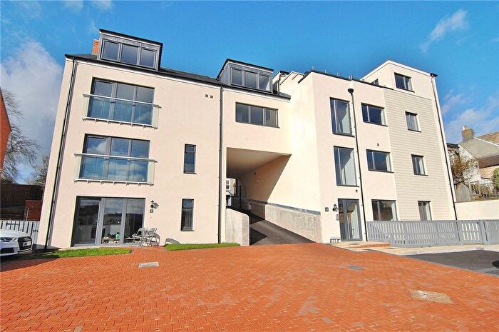 2 Bedroom Flat For Sale In Westward Road, Ebley, Stroud, Gloucestershire, GL5