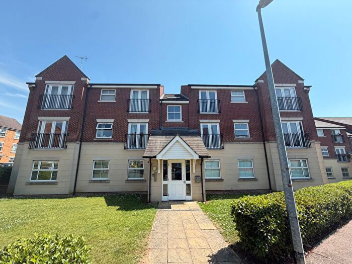 2 Bedroom Flat To Rent In Sandpiper Way, Leighton Buzzard, LU7