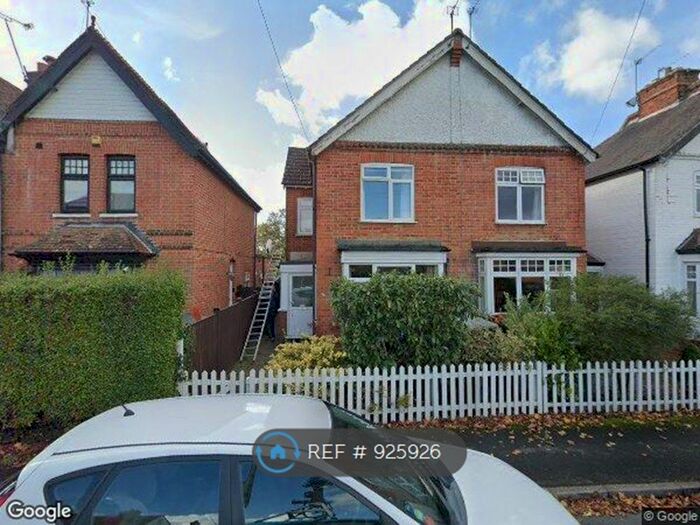3 Bedroom Semi-Detached House To Rent In Wilfred Street, Woking, GU21