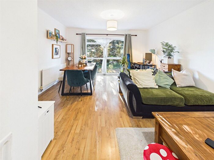 2 Bedroom Flat To Rent In St. Christophers Close, Isleworth, TW7