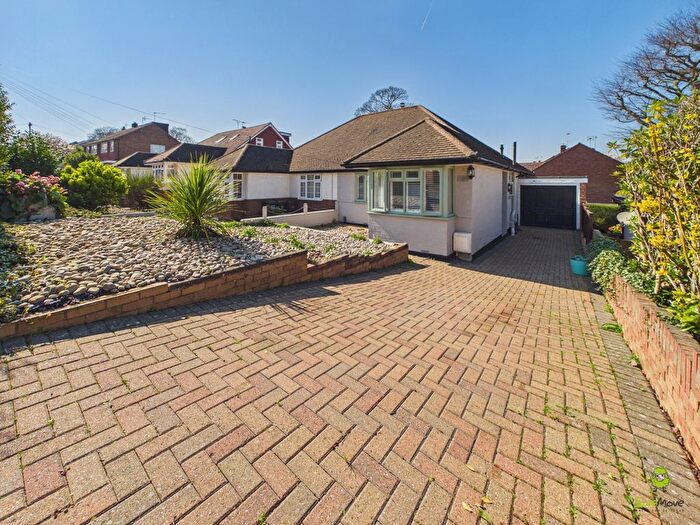 2 Bedroom Semi Detached Bungalow For Sale In Summerhouse Drive, Bexley, Kent, DA5