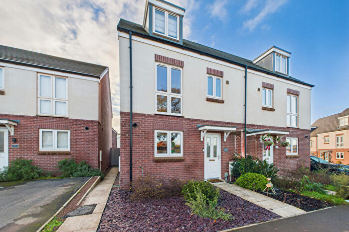 4 Bedroom Semi-Detached House For Sale In Kingfisher Drive, Lydney, Gloucestershire, GL15