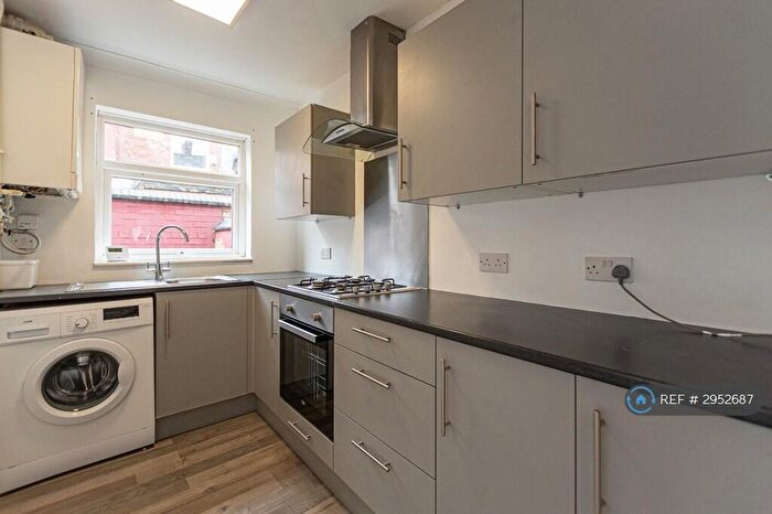 2 Bedroom Terraced House To Rent In Lydford St, Salford, M6