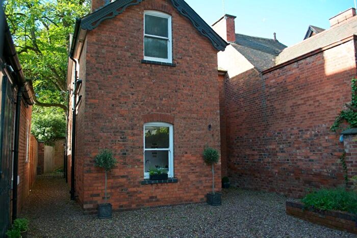 1 Bedroom Link Detached House To Rent In The Coach House, Hermitage Road, B15