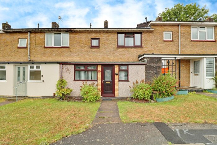 2 Bedroom Terraced House To Rent In Grapnells, Basildon, SS16