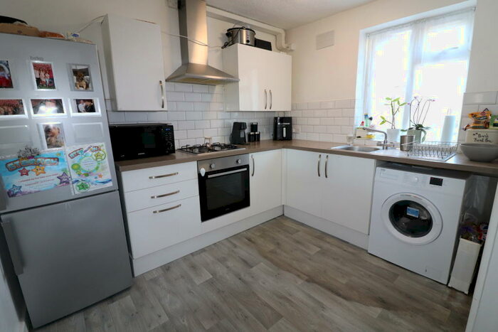 3 Bedroom Maisonette To Rent In Station Parade, Elm Park, RM12