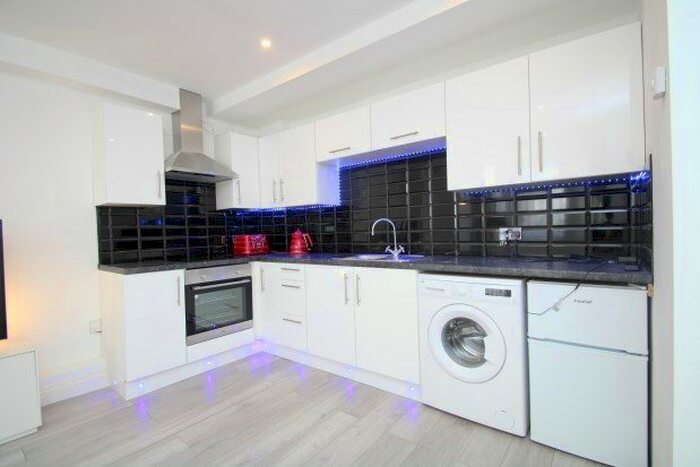 1 Bedroom Flat To Rent In Kidderminster Road, Croydon, CR0