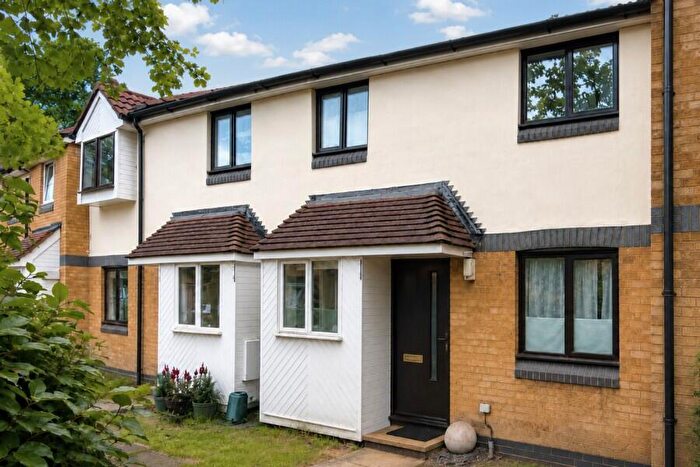 1 Bedroom Terraced House To Rent In St Johns, Woking, Surrey, GU21