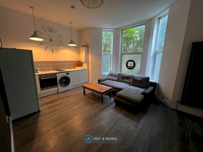 Studio To Rent In Sheil Road, Liverpool, L6