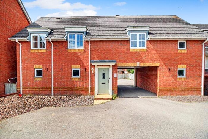 2 Bedroom Coach House To Rent In Bluebell Close, Corby, NN18