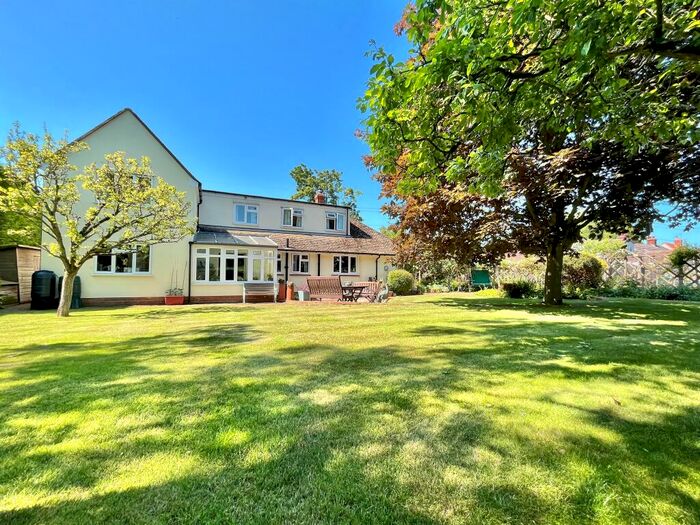 4 Bedroom Detached House For Sale In , Debden Green, Saffron Walden, CB11