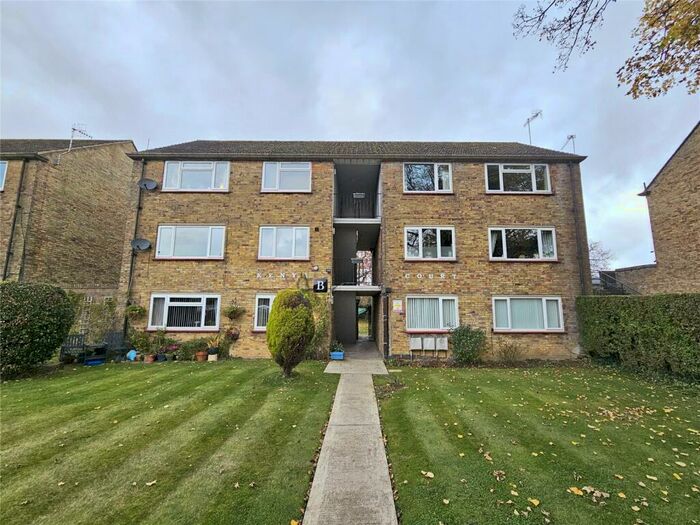 2 Bedroom Apartment To Rent In Kenya Court, Horley Row, Horley, Surrey, RH6