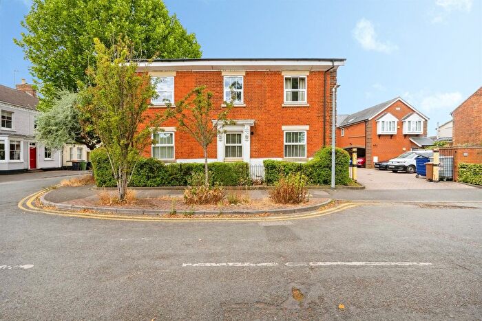 1 Bedroom Flat For Sale In Victoria Road, Leighton Buzzard, LU7