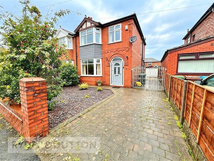 3 Bedroom Semi Detached House To Rent In Owler Lane, Chadderton, Oldham, Greater Manchester, OL9
