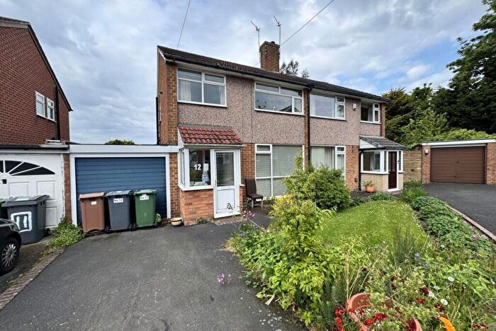 3 Bedroom Semi-Detached House For Sale In Newton Way, Upton, CH49