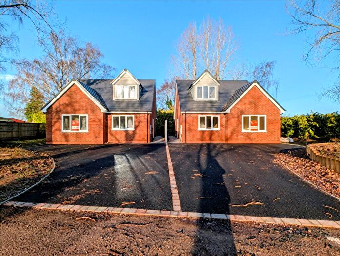 3 Bedroom Detached House For Sale In Granary Court, Shenstone, Kidderminster, Worcestershire, DY10
