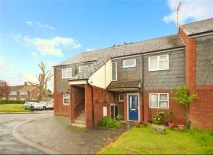 1 Bedroom Flat To Rent In Wantage Close, Wing, Leighton Buzzard LU7