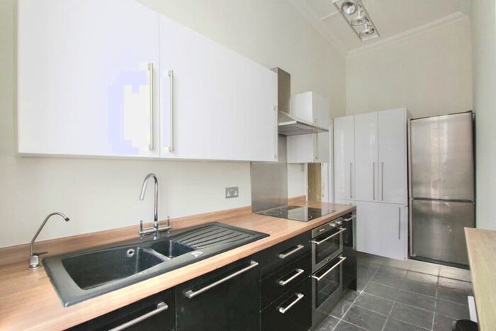 2 Bedroom Apartment To Rent In Portland Place, Brighton, BN2