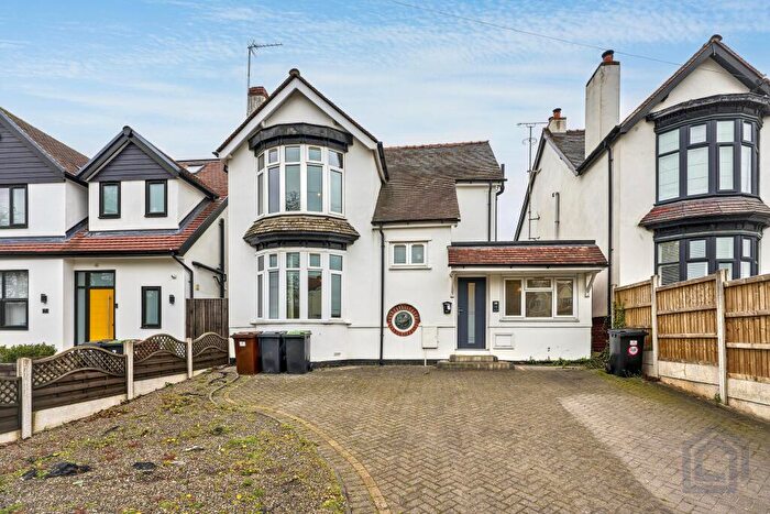 4 Bedroom Detached House For Sale In Worcester Road Hagley, Hagley, DY9