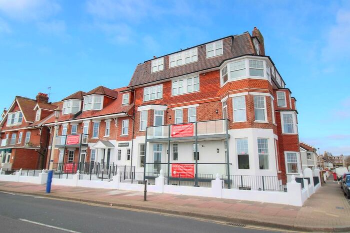 2 Bedroom Apartment To Rent In Royal Parade, Eastbourne, BN22