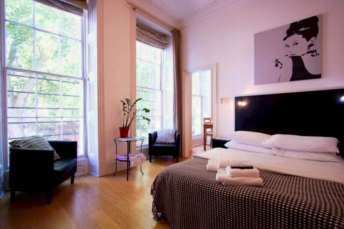 1 Bedroom Studio To Rent In Cartwright Gardens, Bloomsbury, London, WC1H