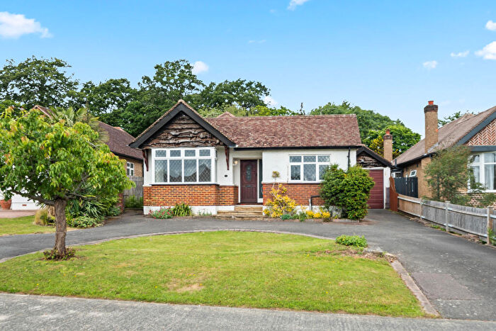 3 Bedroom Detached Bungalow For Sale In The Warren, Worcester Park, KT4