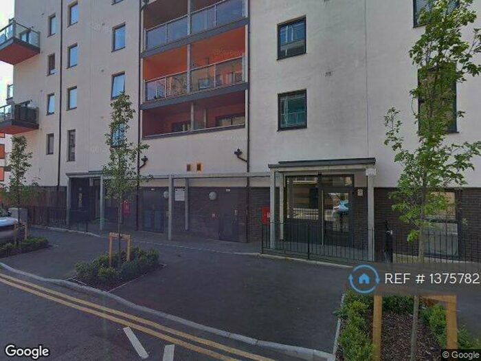 2 Bedroom Flat To Rent In Priory Court, Romford, RM7