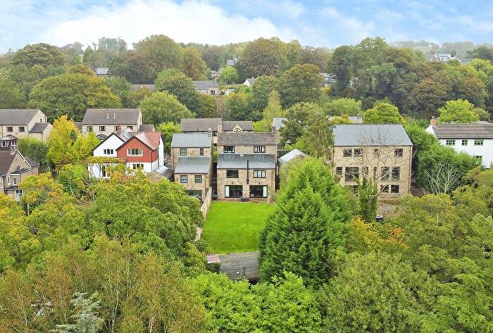 5 Bedroom Detached House For Sale In Chapel Road, Whaley Bridge, High Peak, Derbyshire, SK23