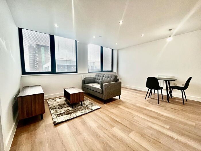 1 Bedroom Apartment To Rent In Talbot Road, Old Trafford, M16