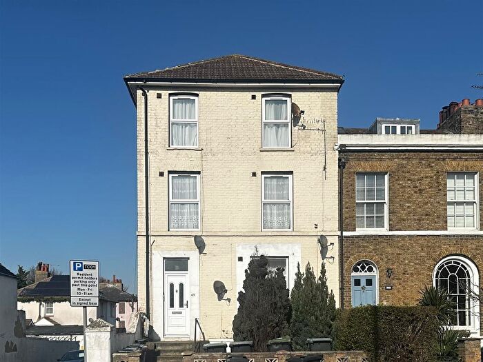 1 Bedroom Flat To Rent In Milton Road, Gravesend, DA12