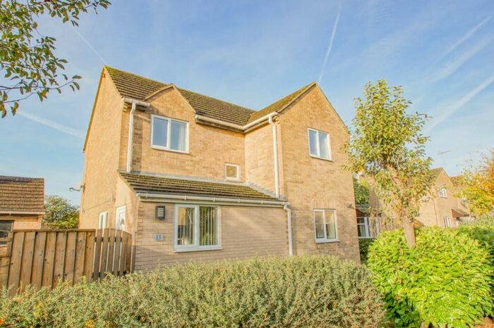 4 Bedroom Detached House To Rent In Butlers Drive, Carterton, Oxfordshire, OX18