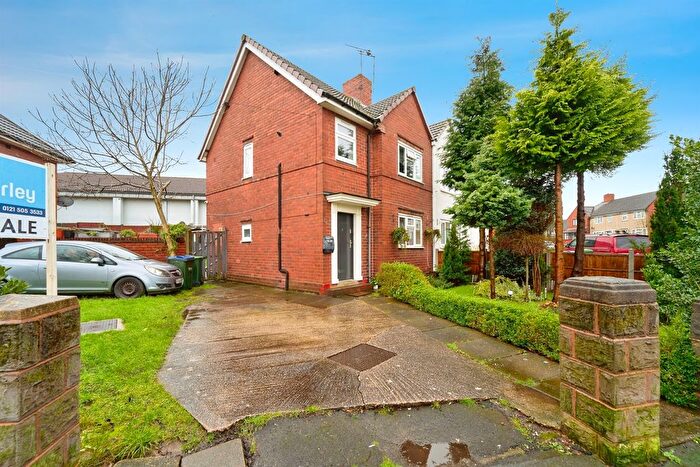3 Bedroom Semi Detached House For Sale In Remembrance Road, Wednesbury, WS10