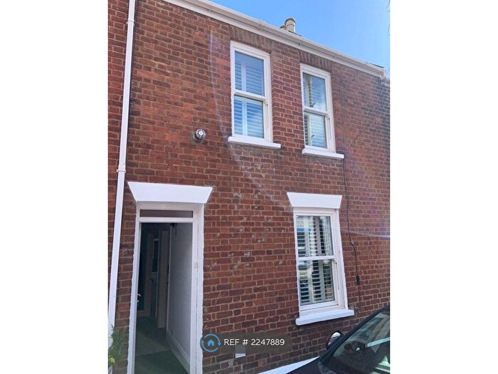 3 Bedroom Terraced House To Rent In Hoopern Street, Exeter, EX4
