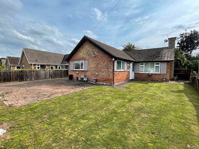 3 Bedroom Detached Bungalow For Sale In Minster Road, Misterton, Doncaster, DN10