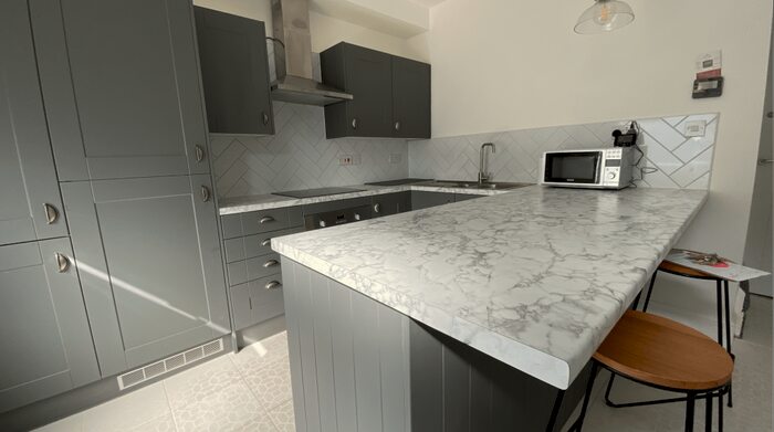 2 Bedroom Property To Rent In Cross Street, Lincoln, LN5