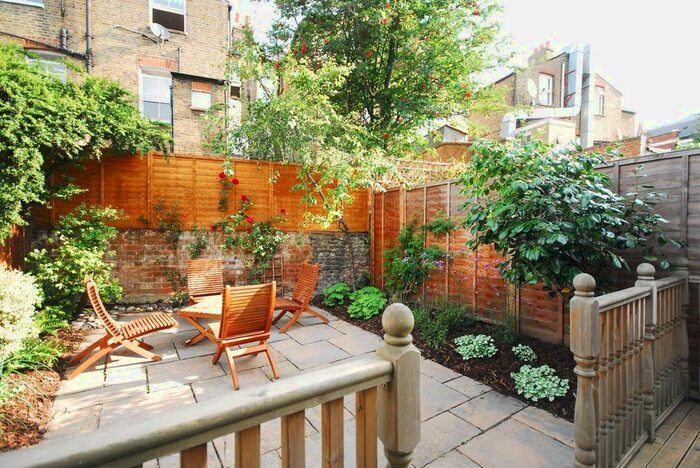 1 Bedroom Flat To Rent In Cranbrook Road, Chiswick, London, W4