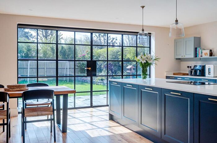 4 Bedroom Detached House For Sale In Henty Close, Walberton, BN18