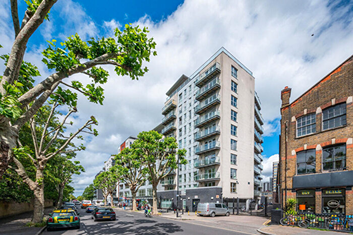 2 Bedroom Flat For Sale In Southgate Road, Islington, , Islington, London, N1