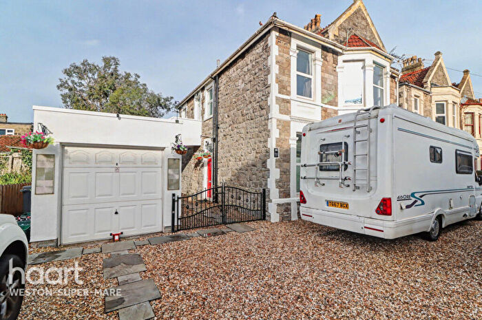 2 Bedroom Apartment For Sale In Milburn Road, Weston-Super-Mare, BS23