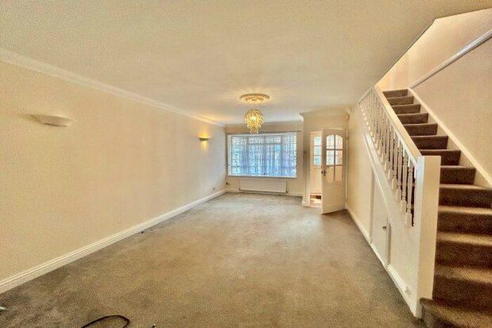 4 Bedroom Detached House To Rent In Whiteways, Billericay, CM11