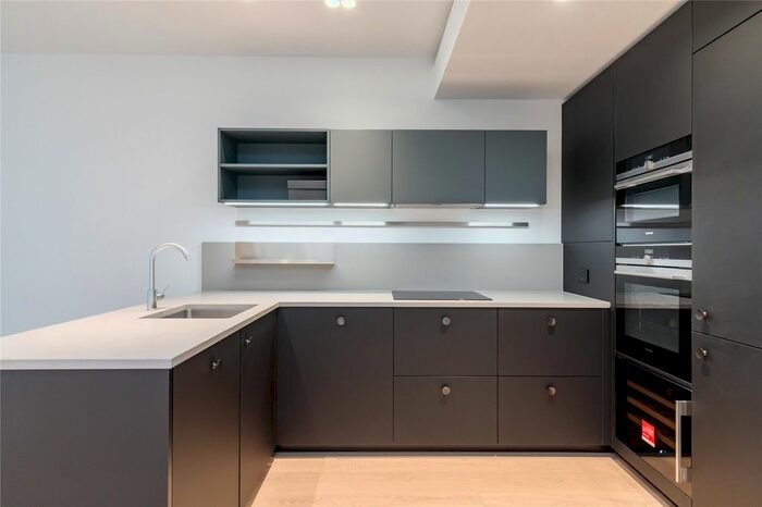 2 Bedroom Flat To Rent In The Levett Building, West Smithfield, Smithfield Market, London, EC1A