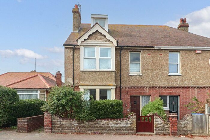 5 Bedroom Semi Detached House For Sale In Waverley Road, Margate, Kent, CT9