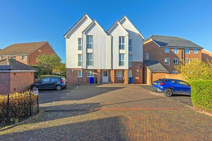 2 Bedroom Apartment To Rent In Bergamot Close, Sittingbourne, Kent, ME10