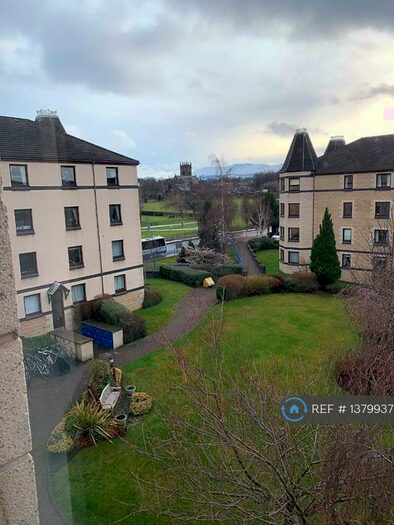 2 Bedroom Flat To Rent In West Bryson Road, Edinburgh, EH11