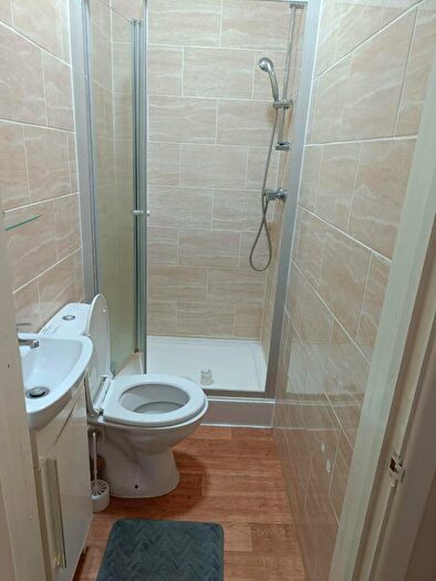 6 Bedroom Terraced House To Rent In Humber Road, Coventry, CV3